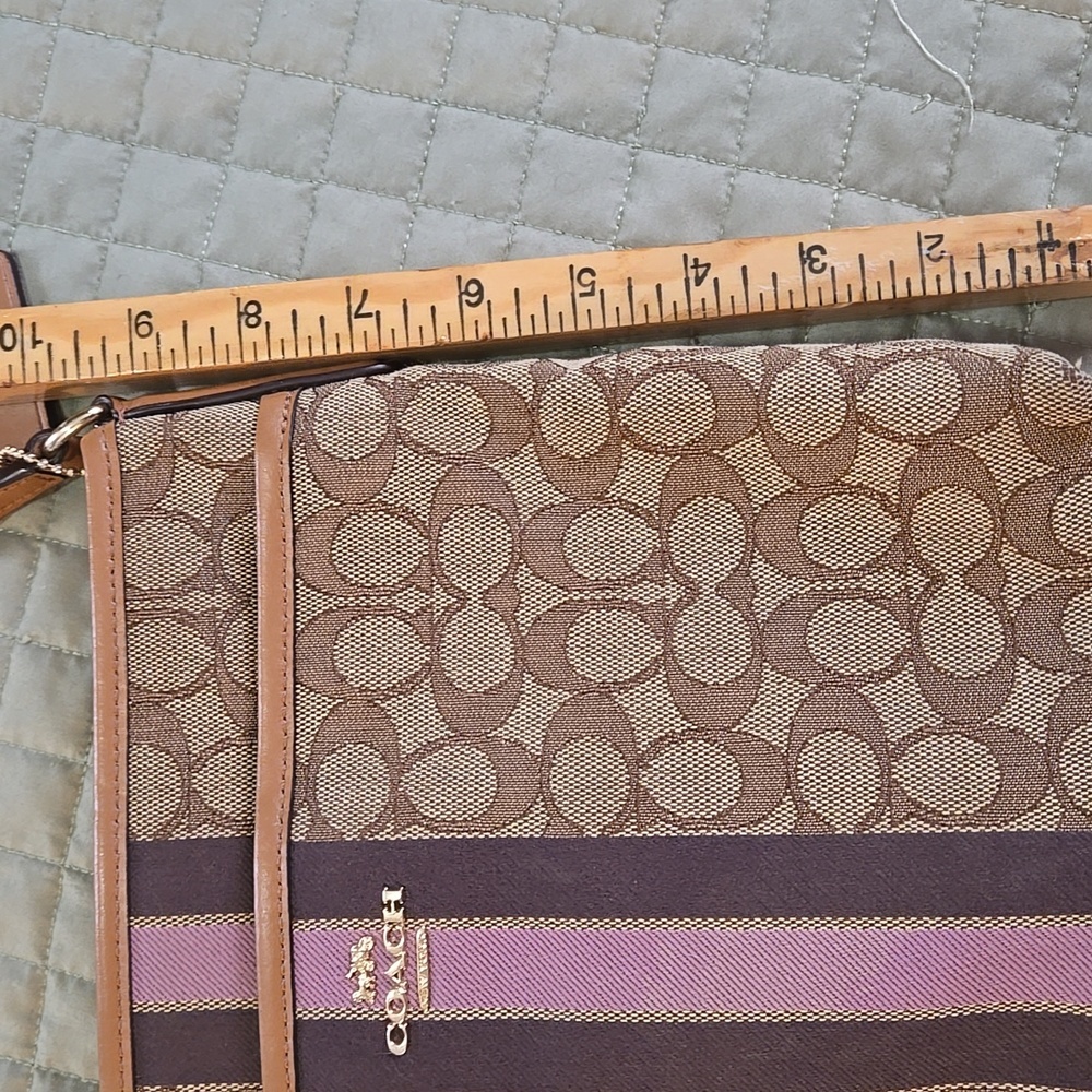 Coach File Brown and Purple Signature Crossbody Bag - Picture 3 of 13